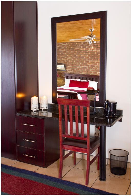 Asante Guest House 范德拜尔帕克 外观 照片